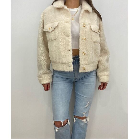 NWT Cream Button Up Teddy Sherpa Jacket - Picture 1 of 6